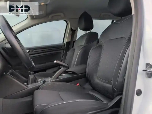 Renault Megane estate 1.3 tce 115ch fap business 120g — photo 11