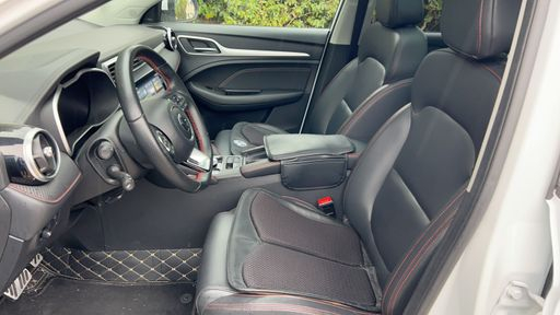 MG ZS 156 70kWh - Luxury – 2022 – 82441 km – Électrique – Boîte Automatique — photo 16