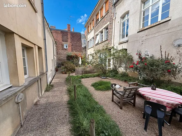 Appartement 10 pièces 170 m²