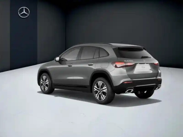 Mercedes Gla 200 d progressive line — photo 3