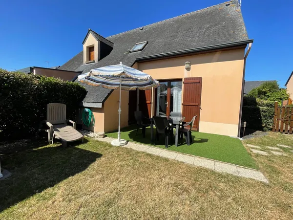 Proche Océan,maison 2 chambres dans résidence avec piscine et tennis