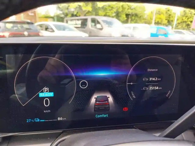Renault Megane e-tech ev60 220 ch optimum charge — photo 22