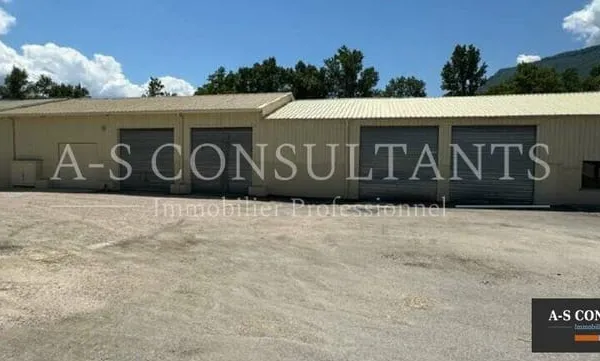 ENTREPOT à louer