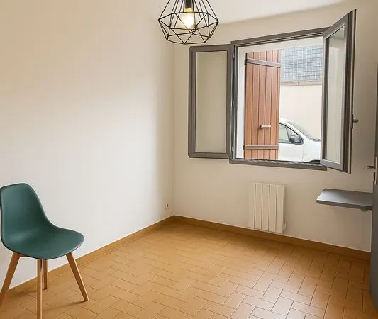 À vendre - T2 de 22,5 m² avec parking privatif - Secteur Saint-Jérôme, Marseille