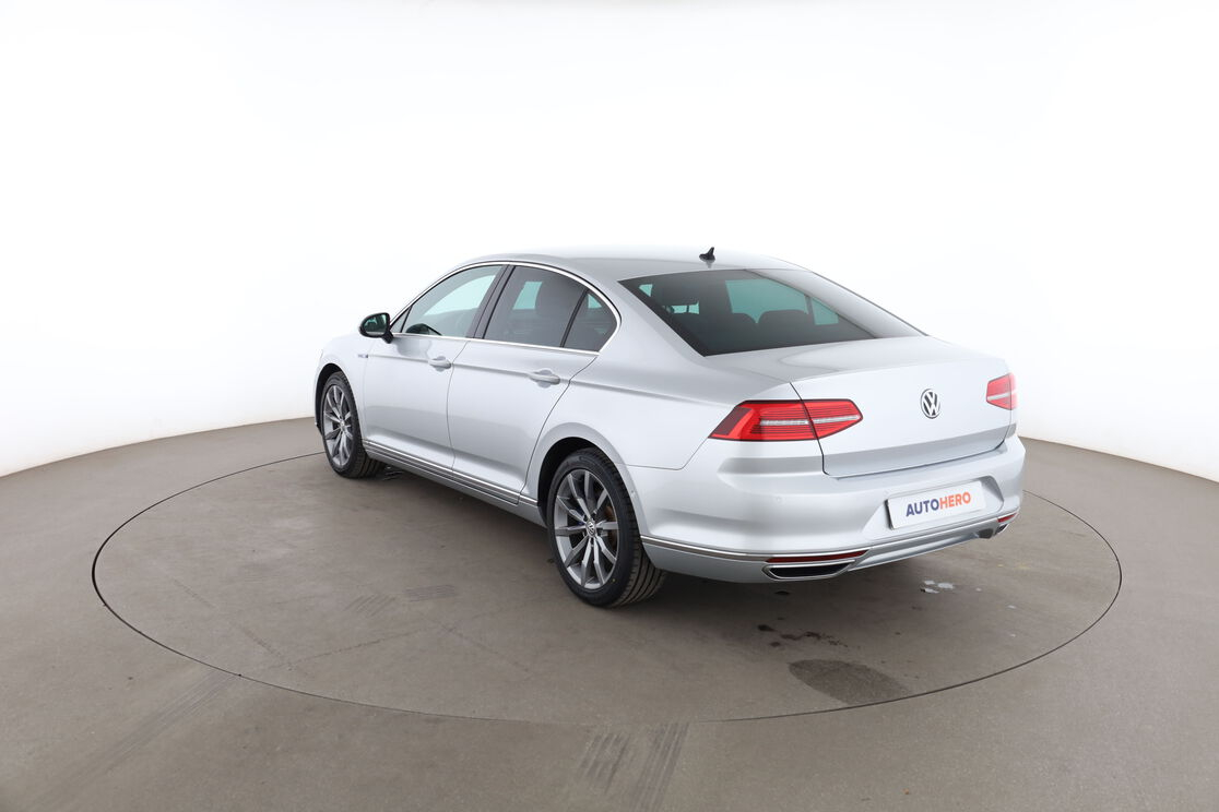 Volkswagen Passat 1.4 TSI GTE DSG6 — photo 3
