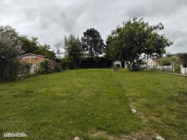 Maison avec jardin et garage
