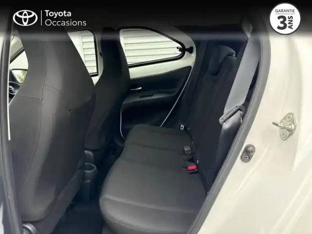 Toyota Aygo X 1.0 vvt-i 72ch dynamic — photo 12