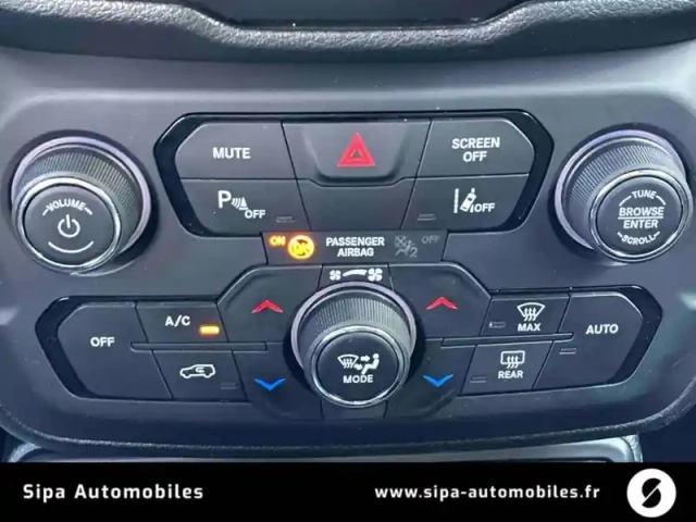 Jeep Renegade 1.3 gse t4 150 ch bvr6 — photo 17