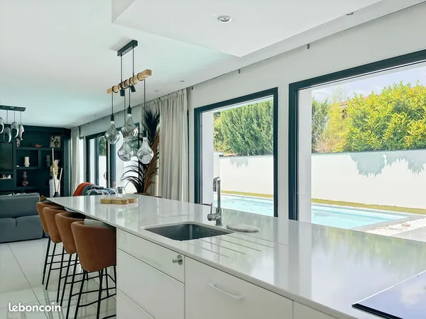 Maison 5 pièces 165 m²