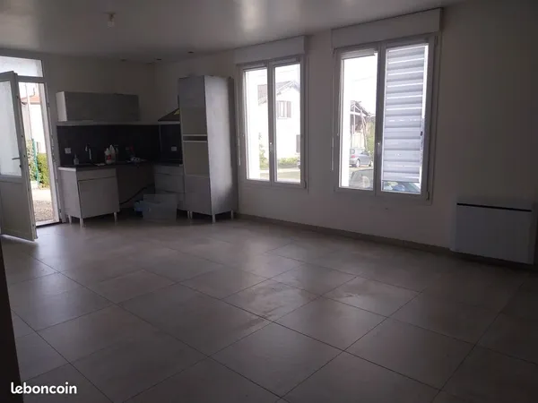 Loue maison à Voillecomte