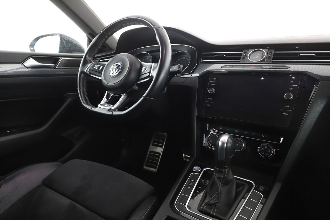 Volkswagen Arteon 2.0 TSI R-Line Exclusive DSG7 — photo 12