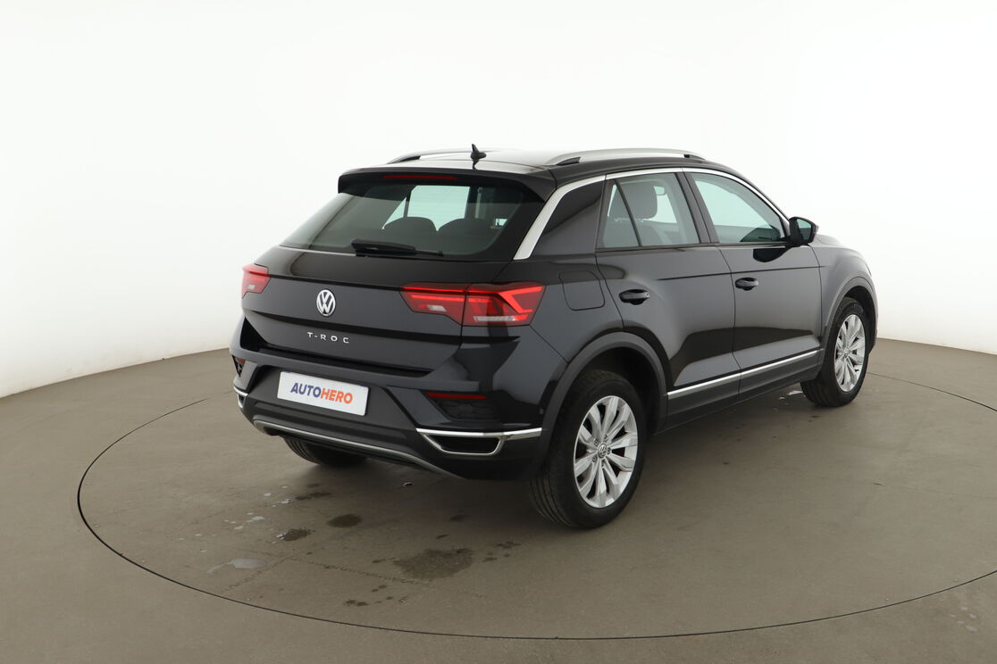 Volkswagen T-Roc 1.5 TSI EVO Carat DSG7 — photo 5
