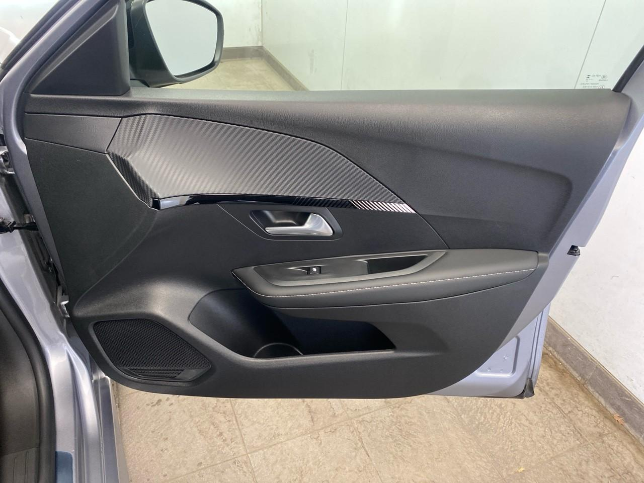 Peugeot 208 hybrid 110 e-dcs6 serie speciale envy — photo 26