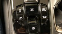 Lexus Nx 450h+ Luxe 4WD MY24 — photo 28