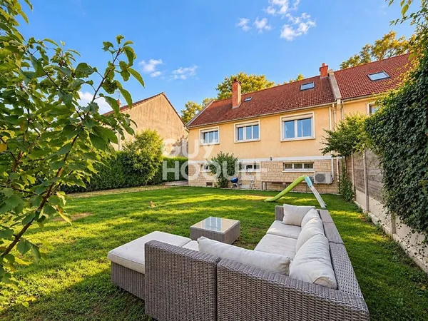 Maison 6 pièces 155 m²