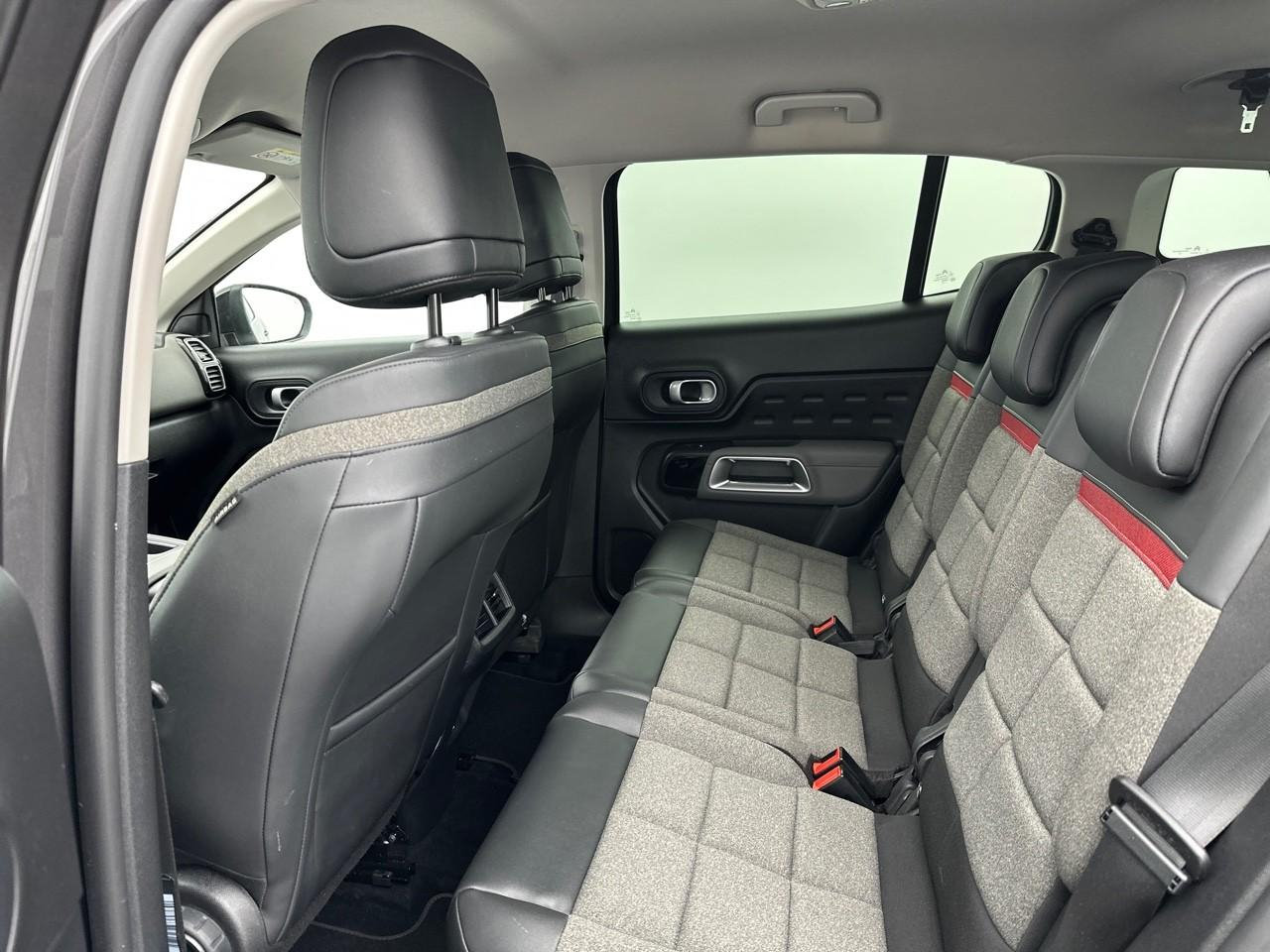 Citroën C5 Aircross hybride rechargeable 225 s&s e-eat8 c-series — photo 12