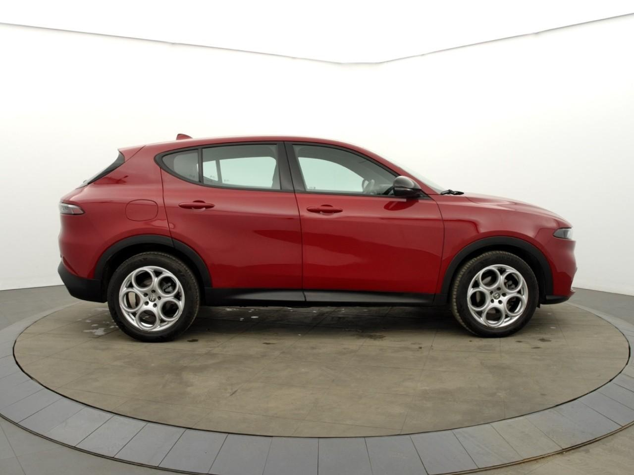 Alfa Romeo Tonale 1.5 hybrid 130 ch tct7 sprint — photo 6