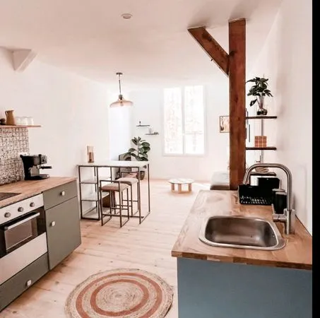 Appartement renové avec terrasse à Riez dans le verdon