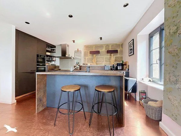 Maison 4 pièces 160 m²