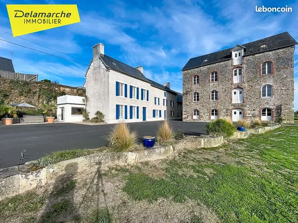 Maison 8 pièces 250 m²