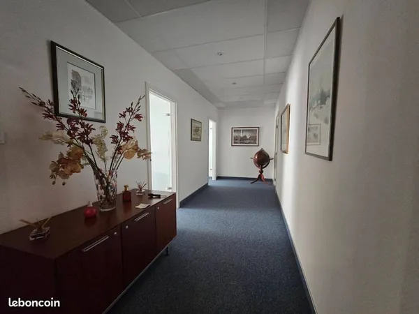 Bureau 24 m²
