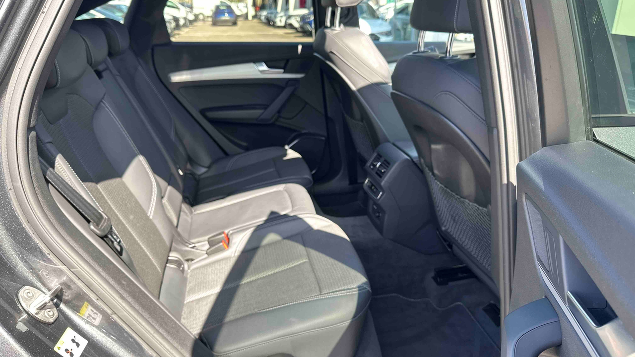 Audi Q5 Sportback 35 TDI 163 S tronic 7 — photo 22