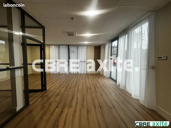 Bureaux 191 m² BOURGOIN JALLIEU