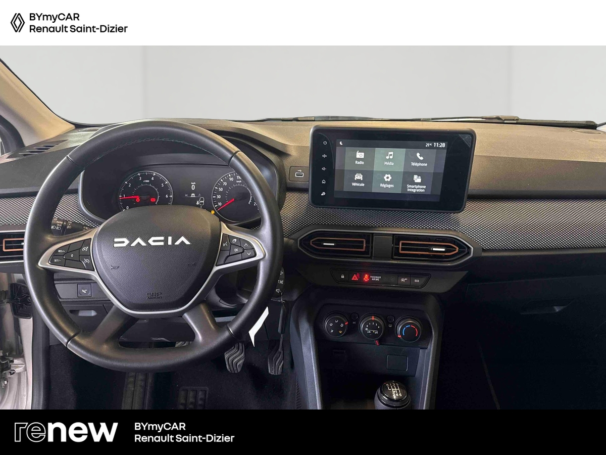 Dacia Sandero TCe 90 — photo 9