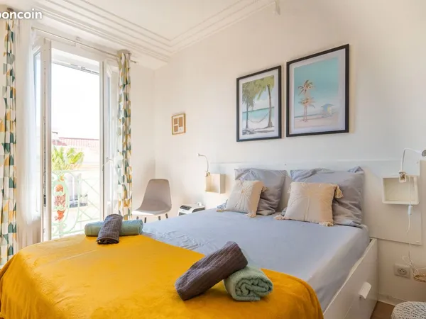 Chambre Colocation Juan les pins / antibes avec salle de bain privé