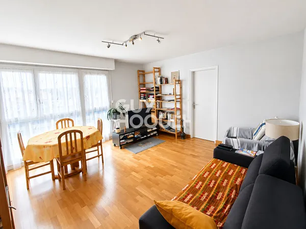 À LOUER - LAON VILLE BASSE - APPARTEMENT 2 CHAMBRES AVEC ASCENSEUR ET STATIONNEMENT