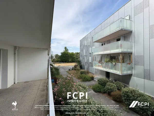 Appartement trois pièces 68.43 m2 - BORDEAUX