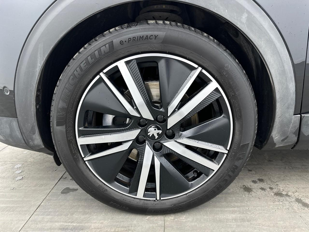 Peugeot 3008 hybrid 225 e-eat8 gt pack — photo 14