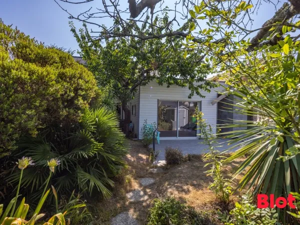A vendre en exclusivité chez BLOT IMMOBILIER DINARD- Appartement rez-de-jardin / Maison - DINARD