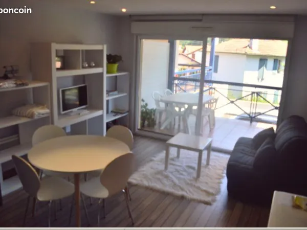 Appartement t2 pour étudiant de septembre à juin
