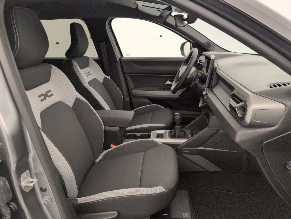 Dacia Bigster — photo 9