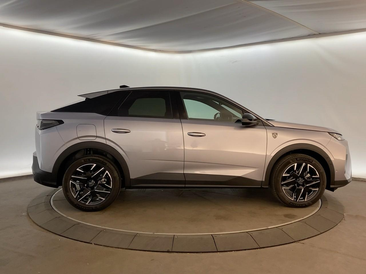 Peugeot 3008 hybrid 145 e-dcs6 gt — photo 4