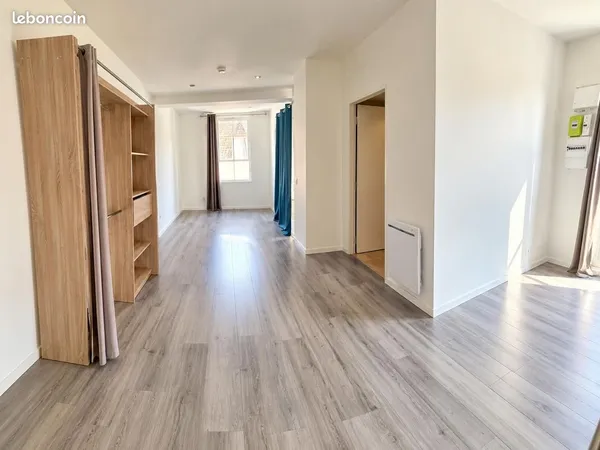 Appartement T1 bits 33m2-coin nuit- cuisine équipée-balcon-très lumineux