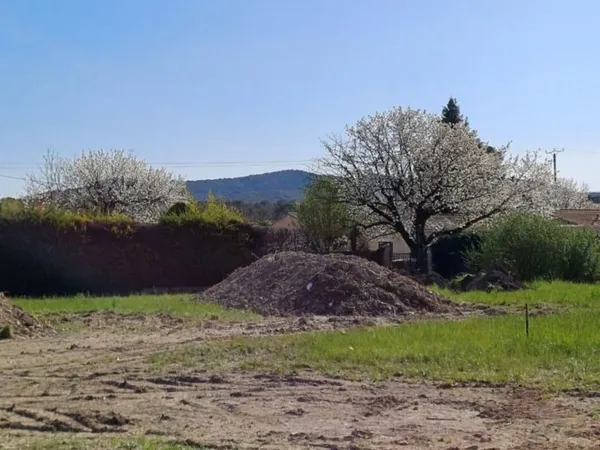 Terrain 550 m²