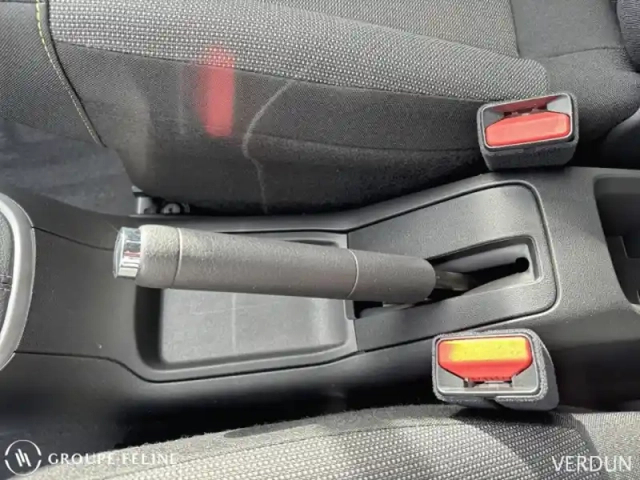 Citroën C3 1.2 puretech 110ch s&amp;s shine 120-123g — photo 14