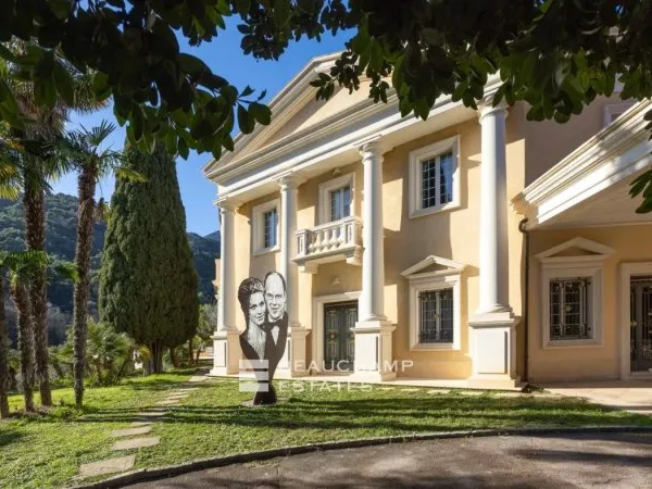 Villa palladienne avec vaste terrain - Menton