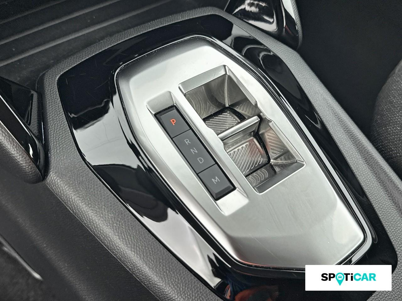 Peugeot 208 1.2 hybrid 100ch style e-dcs6 — photo 14