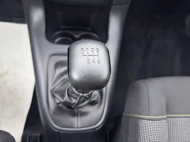 Citroën C3 bluehdi 100 ch bvm6 plus — photo 24