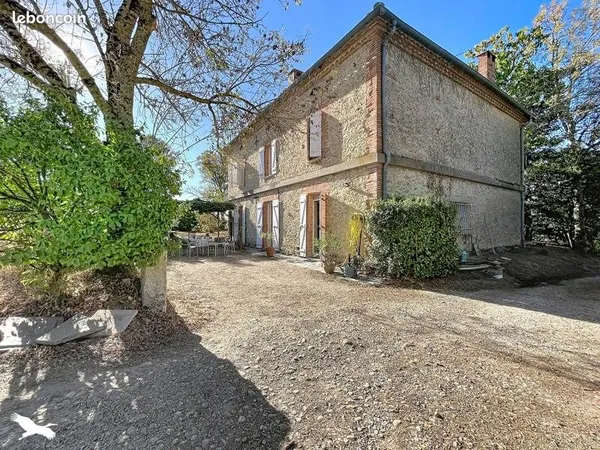 Maison 8 pièces 200 m²