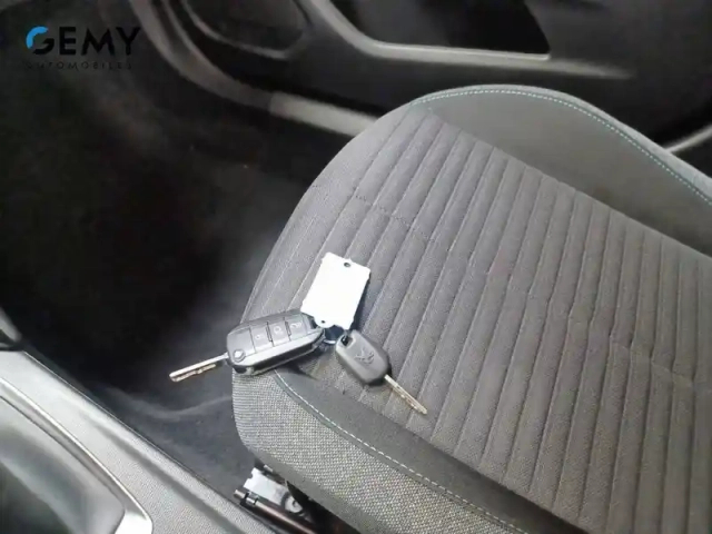 Peugeot 2008 bluehdi 110 s&amp;s bvm6 — photo 32
