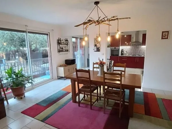 Maison de plain-pied 7 pièces 133 m²