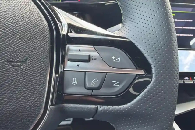 Peugeot 308 hybrid 145 e-dcs6 — photo 141