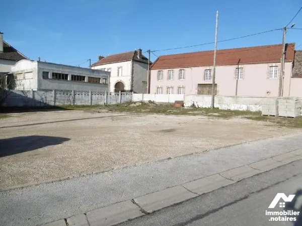 Terrain 660 m²
