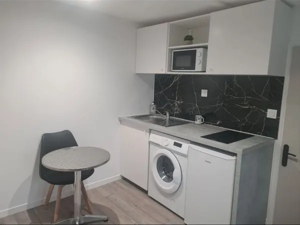 Studio équipé meublé - 20 kms de Paris