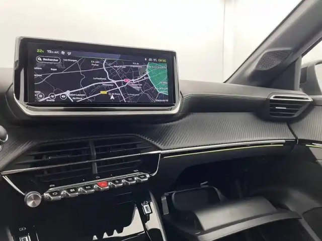 Peugeot 208 puretech 100 s&amp;s bvm6 — photo 10
