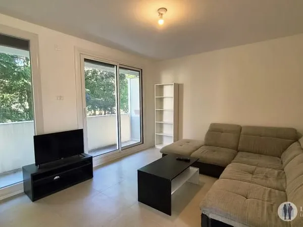 Appartement T5 MEUBLE - 86 m2 - SAINT MARTIN D'HERES (300€/chambre)